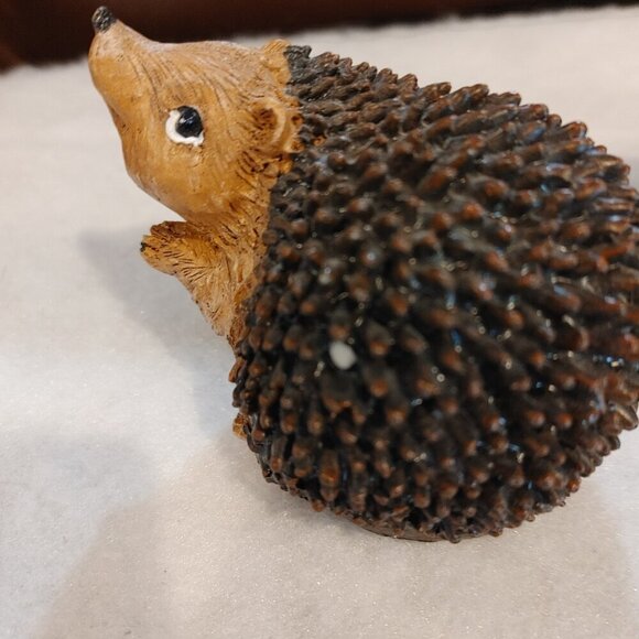 Posee Decor Sculptural Little Hedgehog Statues - Picture 8 of 9